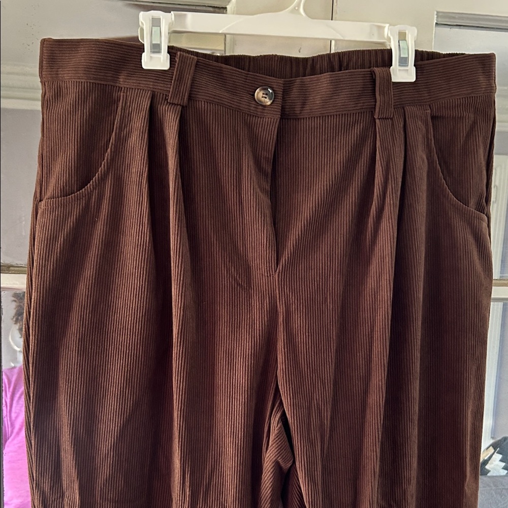 Elegant Brown Corduroy Trousers